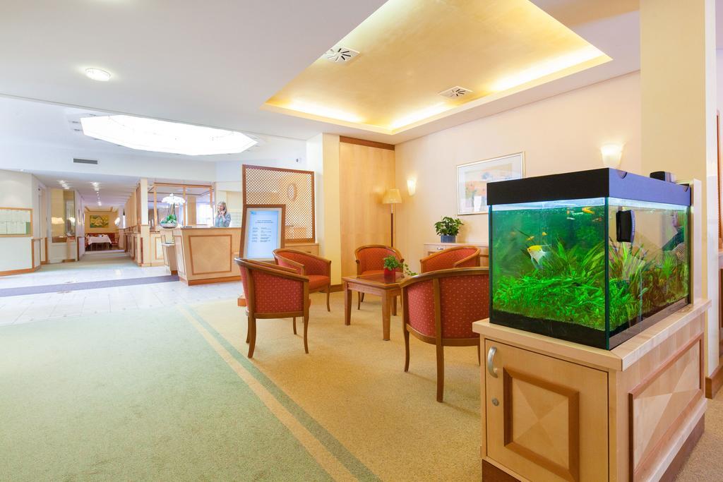 Gda Hotel Hildastift Am Kurpark Висбаден Екстериор снимка